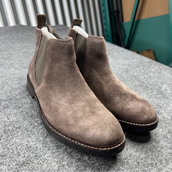 Clarks Boot US Size 8.5 - Picture 1 of 12